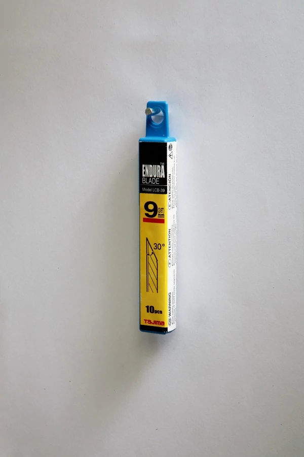 LB39H Tördelhető penge 9mm széles 10db 30°-os Tajima
